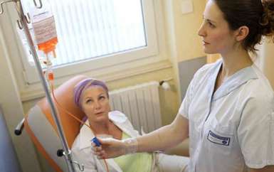 Hóa trị ung thư gan: Hiểu mục đích và đối phó giảm tác dụng phụ