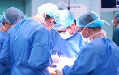 Kỹ thuật ghép xương tự thân sử dụng ni tơ lỏng cho bệnh nhân ung thư xương.